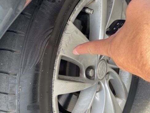 Used 2014 Buick Regal Premium image 5