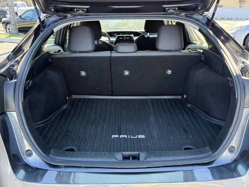 Used 2016 Toyota Prius Three image 14