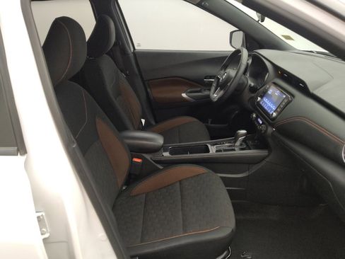 Used 2021 Nissan Kicks SR FWD image 21