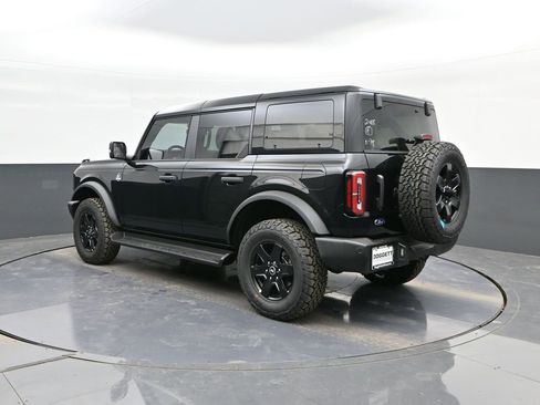 New 2025 Ford Bronco Outer Banks image 5