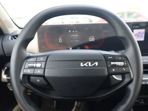 Used 2026 Kia K4 FWD image 13