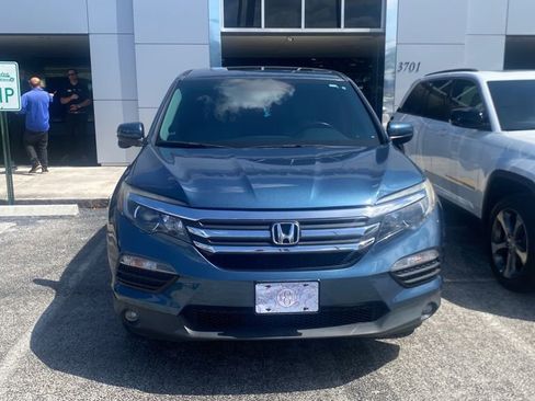 Used 2017 Honda Pilot EX-L image 2