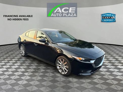 Used 2021 MAZDA MAZDA3 s FWD image 1