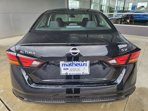 Used 2024 Nissan Altima 2.5 SV FWD image 4