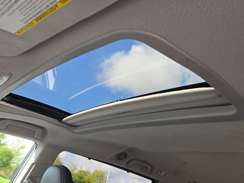 Used 2012 Toyota Sienna SE image 20