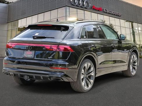 New 2026 Audi Q8 Prestige image 4