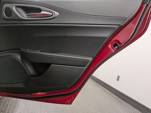 Used 2025 Alfa Romeo Giulia w/ Driving Assist Package RWD image 28