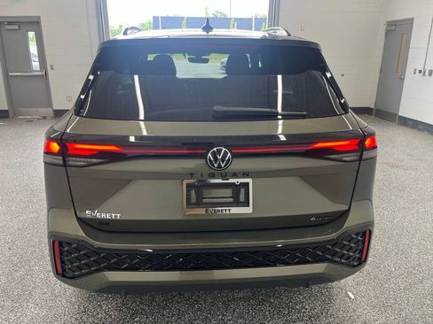 New 2026 Volkswagen Tiguan SE R-Line AWD/4WD image 4