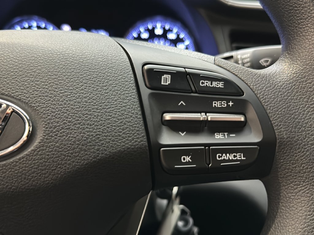 Used 2020 Hyundai Elantra SE w/ Cargo Package (C1) FWD image 22