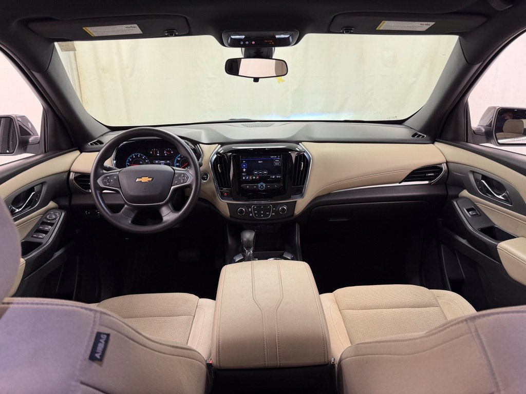 Used 2022 Chevrolet Traverse LS AWD/4WD image 23