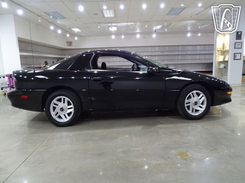 Used 1995 Chevrolet Camaro Z28 image 19