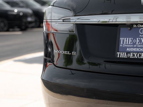 Used 2015 Tesla Model S 90D AWD/4WD image 27