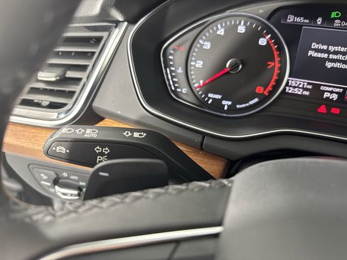 Used 2023 Audi Q5 2.0T Premium w/ Convenience Package image 21