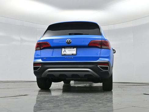 Used 2023 Volkswagen Taos SE w/ Panoramic Sunroof Package FWD image 56