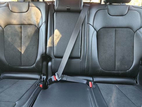 New 2025 Jeep Grand Cherokee L Altitude image 28