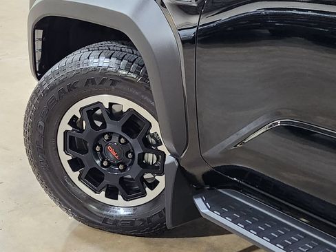 Used 2026 Toyota 4Runner TRD Off-Road Premium AWD/4WD image 25