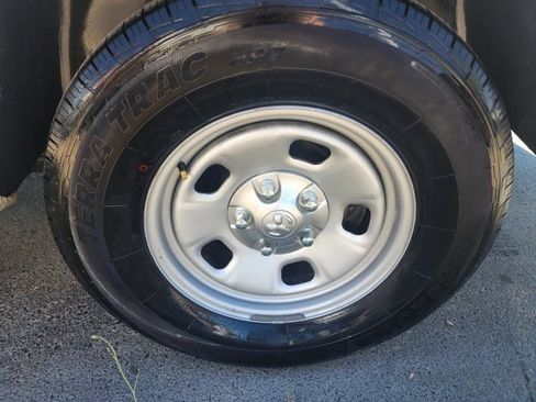 Used 2017 RAM 1500 Tradesman w/ Power & Remote Entry Group image 16