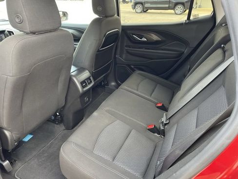 Used 2023 GMC Terrain SLE w/ Driver Convenience Package FWD image 13