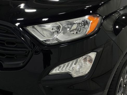 Used 2020 Ford EcoSport S image 31