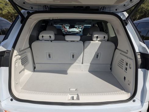 New 2026 Buick Enclave Avenir image 13