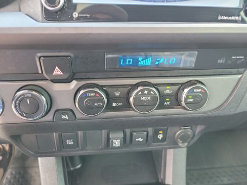 Certified 2023 Toyota Tacoma TRD Sport AWD/4WD image 17