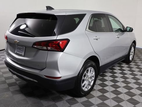Used 2022 Chevrolet Equinox LT AWD/4WD image 8