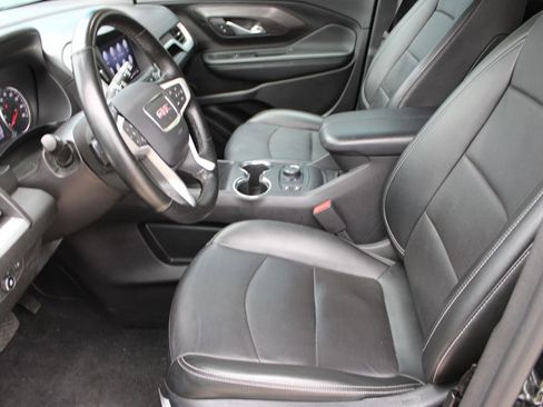 Used 2024 GMC Terrain SLT image 35