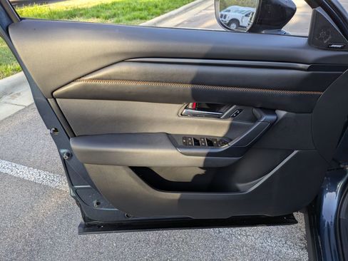 Used 2024 MAZDA CX-50 AWD 2.5 S w/ Cargo Package image 15