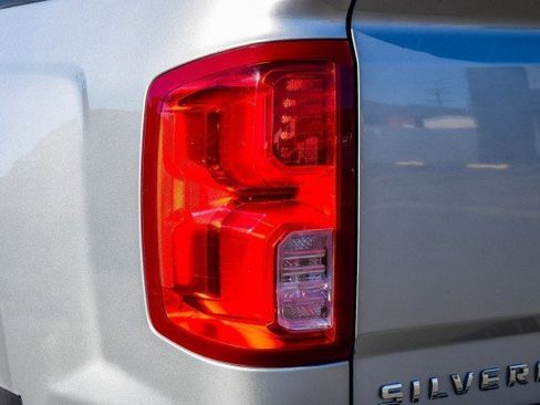 Used 2017 Chevrolet Silverado 1500 LTZ w/ LTZ Plus Package image 14