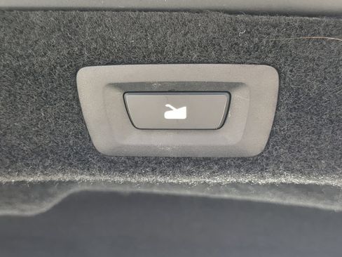 Used 2024 Lucid Air Touring AWD/4WD image 9