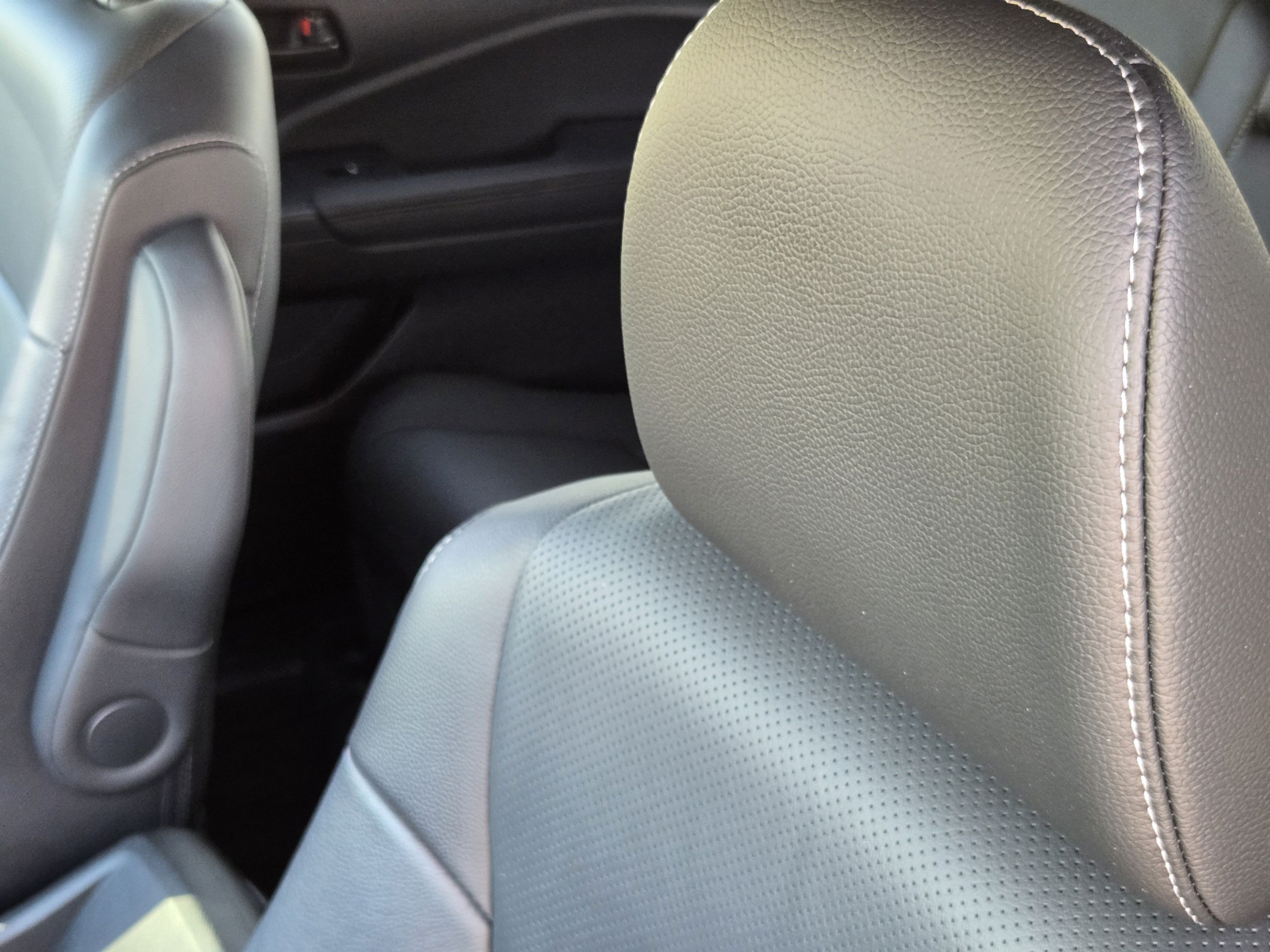 Used 2023 Honda Passport EX-L image 11