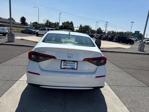 Used 2022 Honda Civic EX image 8