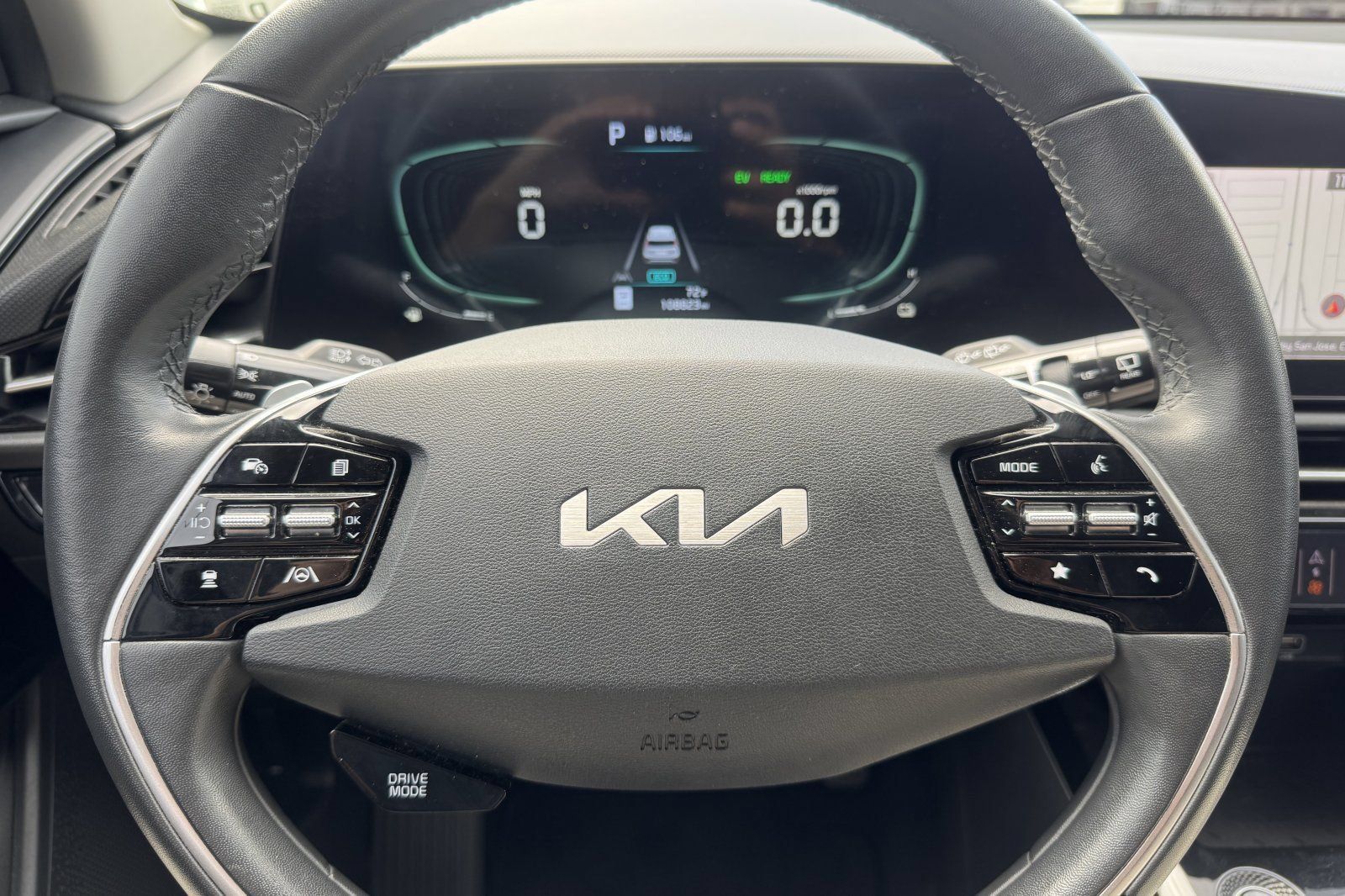 Used 2023 Kia Niro EX FWD image 30