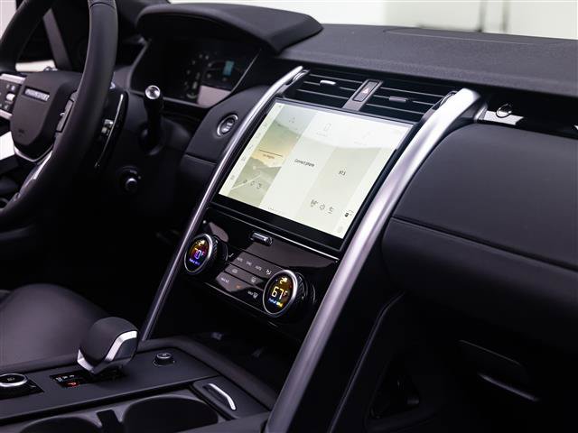 New 2026 Land Rover Discovery S AWD/4WD image 30