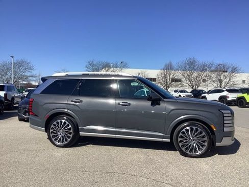Certified 2026 Hyundai Palisade Calligraphy AWD/4WD image 5
