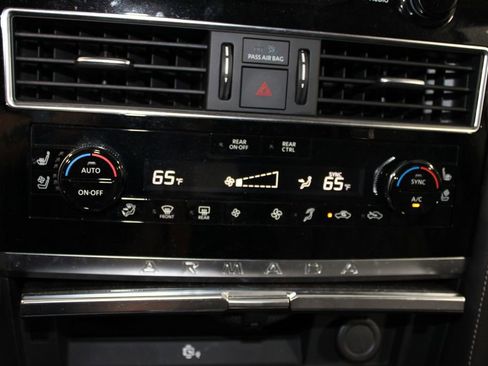 Used 2023 Nissan Armada Platinum w/ Captain's Chairs Package image 33