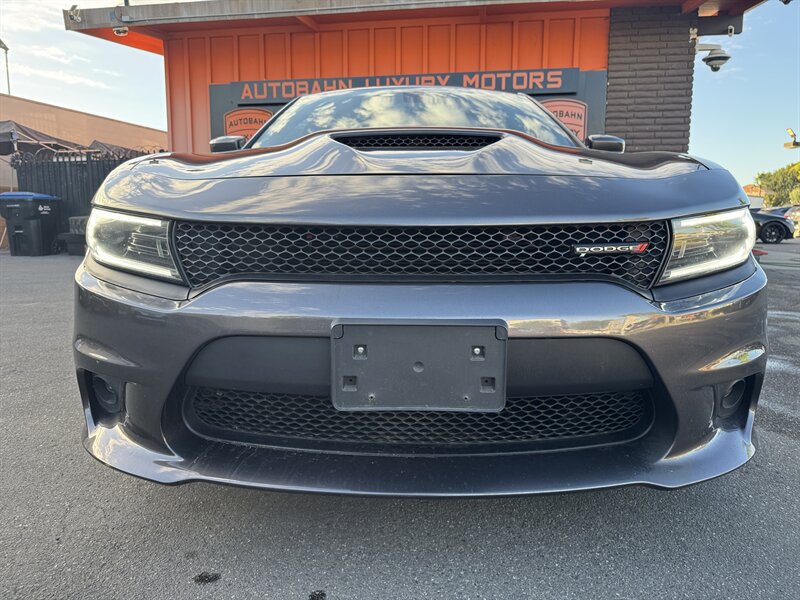 Used 2022 Dodge Charger R/T RWD image 5