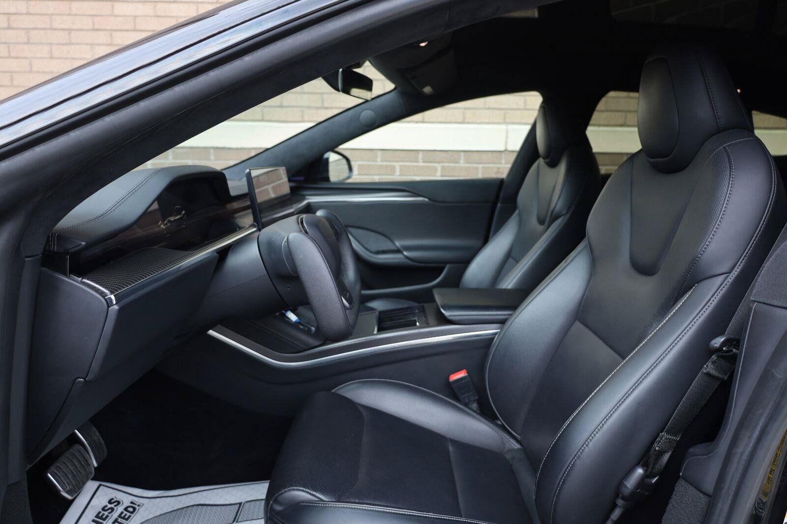 Used 2022 Tesla Model S Plaid AWD/4WD image 17