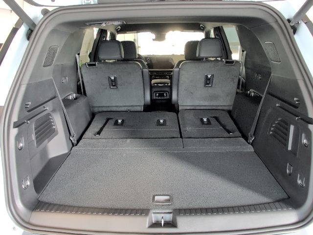 New 2027 Chevrolet Traverse Z71 w/ Enhanced Driving Package AWD/4WD image 37