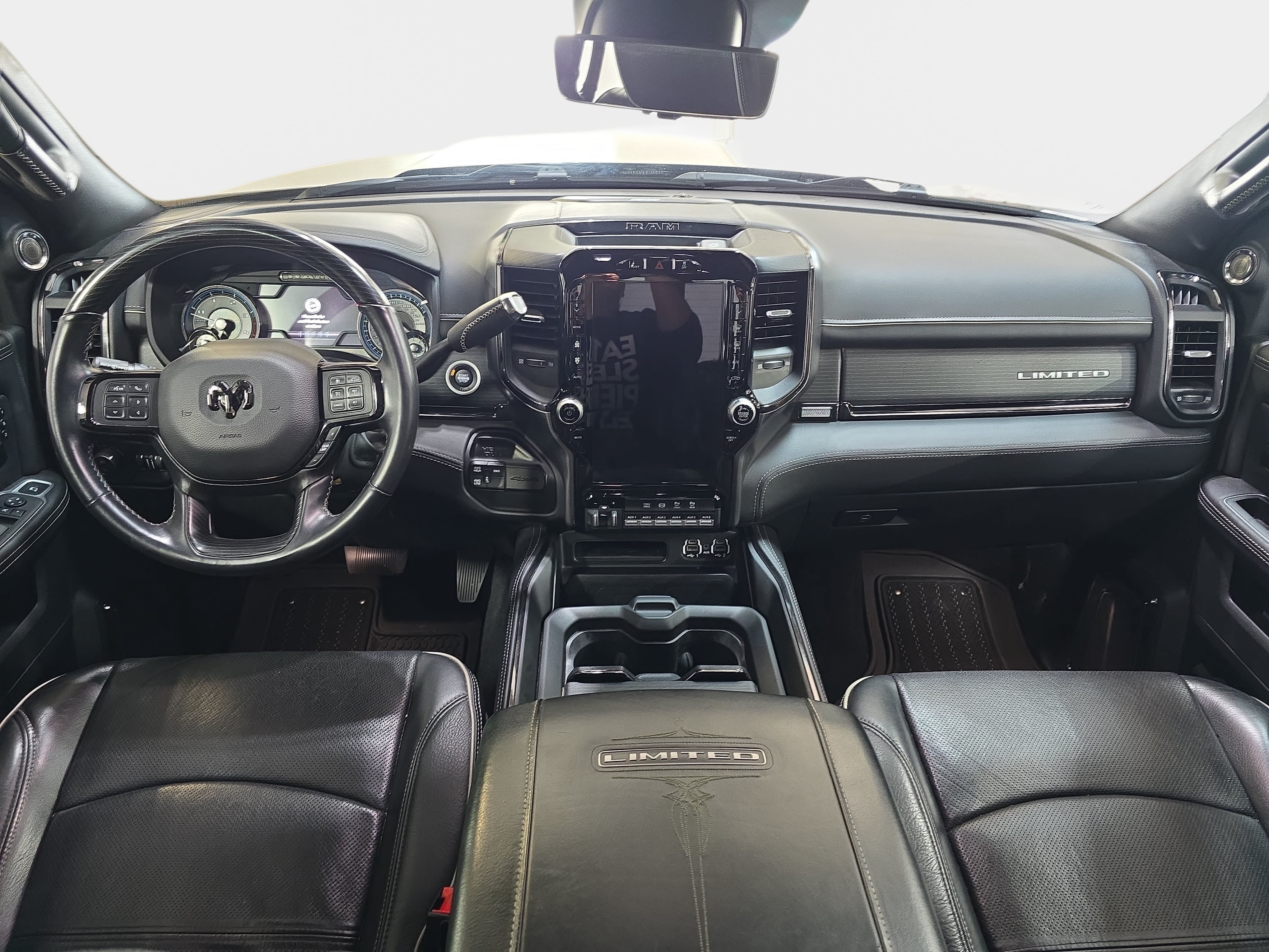 Used 2022 RAM 2500 Limited AWD/4WD image 10