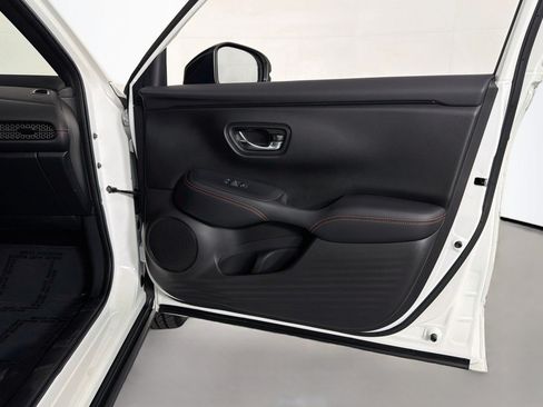 Used 2023 Honda HR-V Sport image 23