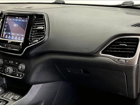 Used 2020 Jeep Cherokee Limited AWD/4WD image 16