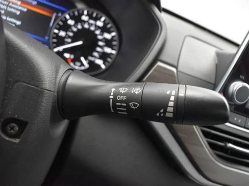 Used 2025 Nissan Altima 2.5 SV image 25