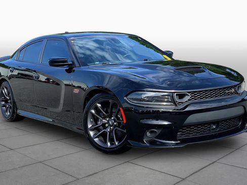 Used 2023 Dodge Charger Scat Pack w/ Plus Group RWD image 3