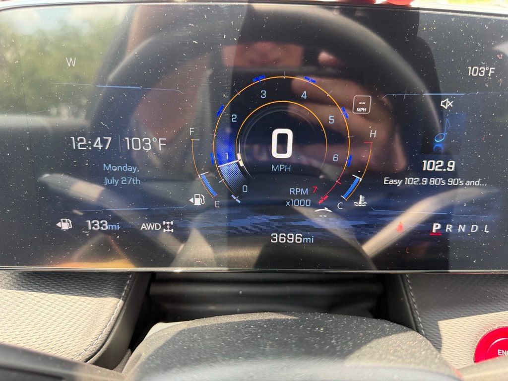 Used 2025 Chevrolet Equinox LT w/ Safety and Technology Package AWD/4WD image 28