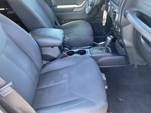 Used 2016 Jeep Wrangler Unlimited Sport w/ Quick Order Package 24S AWD/4WD image 9
