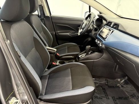 Used 2025 Nissan Versa SV FWD image 19