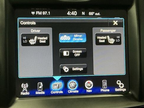 Used 2015 Chrysler 300 S image 9