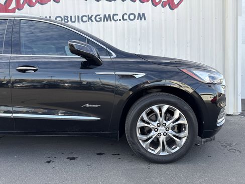 Used 2021 Buick Enclave Avenir w/ Avenir Technology Package image 31