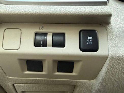 Used 2013 Subaru Impreza 2.0i Limited image 13